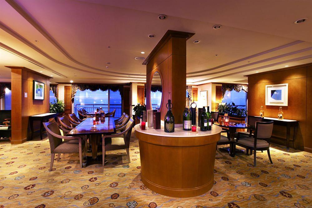 济州广场华美达酒店